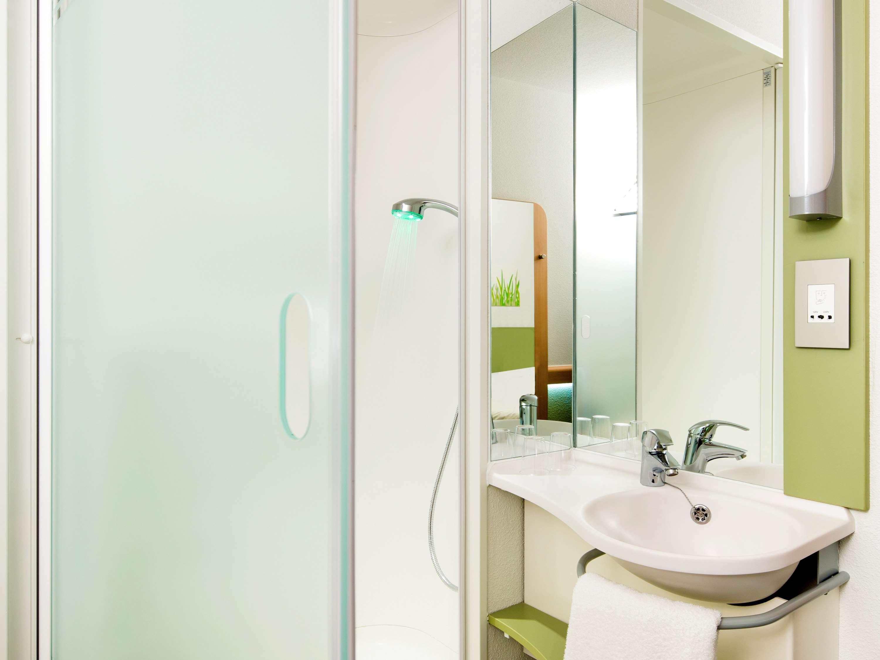 Ibis Budget London Whitechapel - Brick Lane Exterior photo